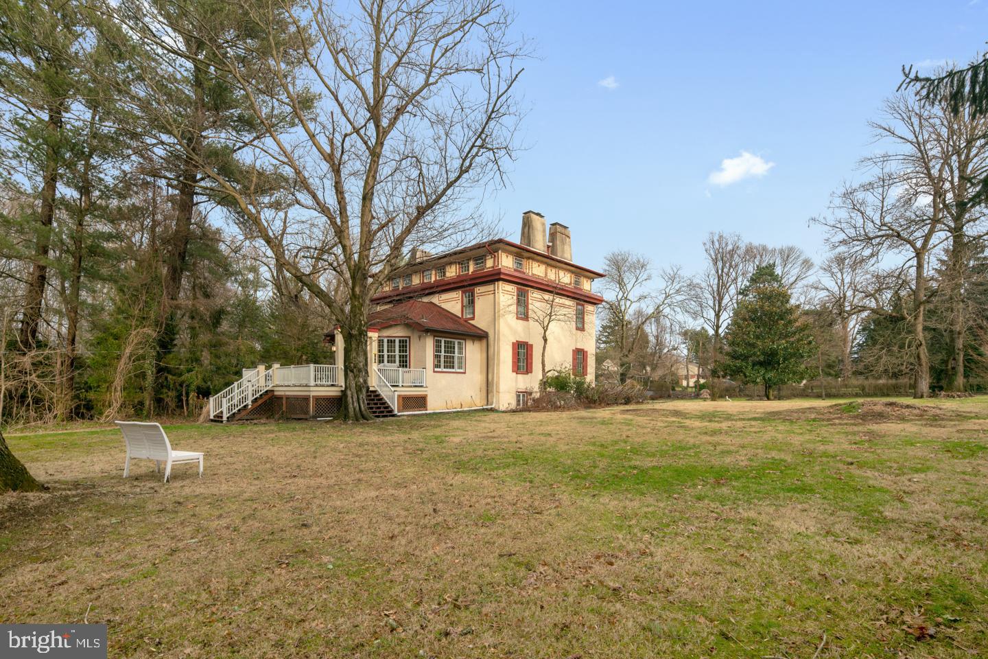 5 Orchard Lane Wallingford, PA 19086 - Photo 19 of 19 Side Yard View