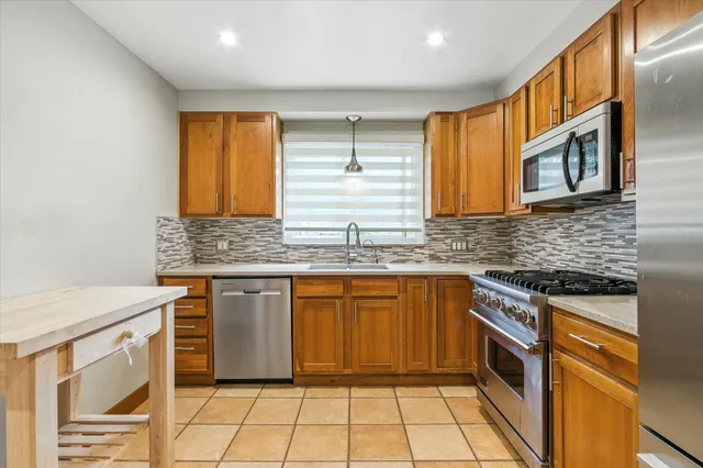 $3,400 | 712 Collegewood Street, Ypsilanti, MI 48197