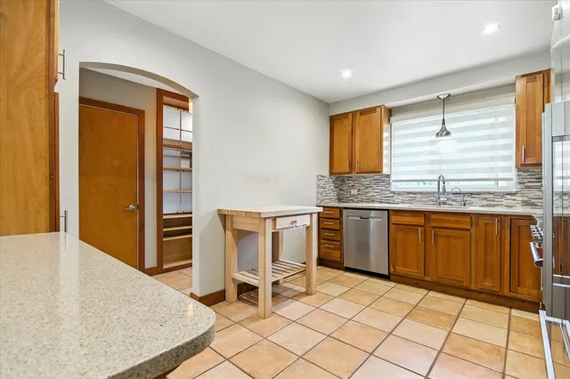 $3,400 | 712 Collegewood Street, Ypsilanti, MI 48197