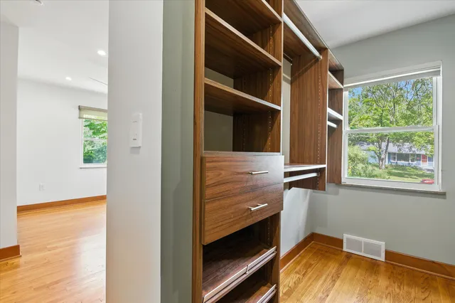 $3,400 | 712 Collegewood Street, Ypsilanti, MI 48197