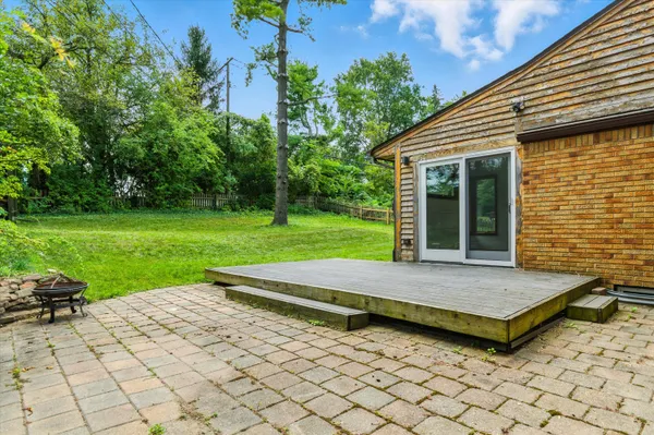 $2,950 | 712 Collegewood Street, Ypsilanti, MI 48197