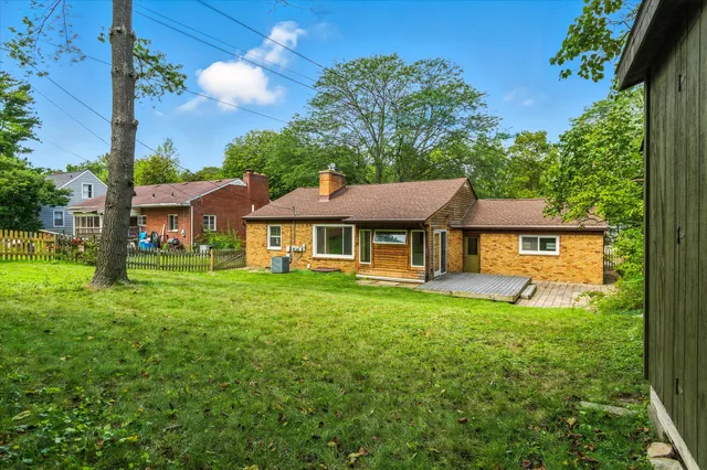 $3,400 | 712 Collegewood Street, Ypsilanti, MI 48197