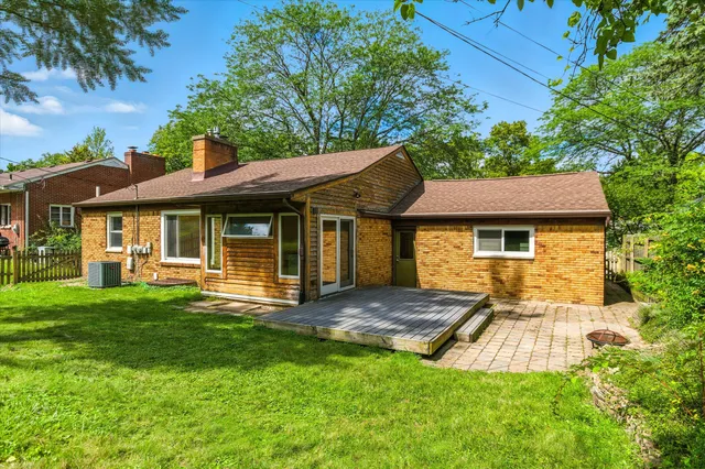 $3,400 | 712 Collegewood Street, Ypsilanti, MI 48197