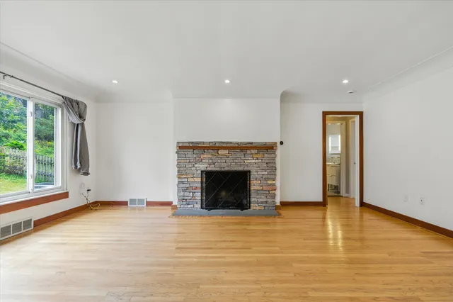 $3,400 | 712 Collegewood Street, Ypsilanti, MI 48197