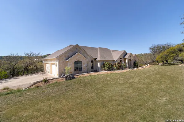 $839,000 | 198 Echo Falls Road, Comfort, TX 78013