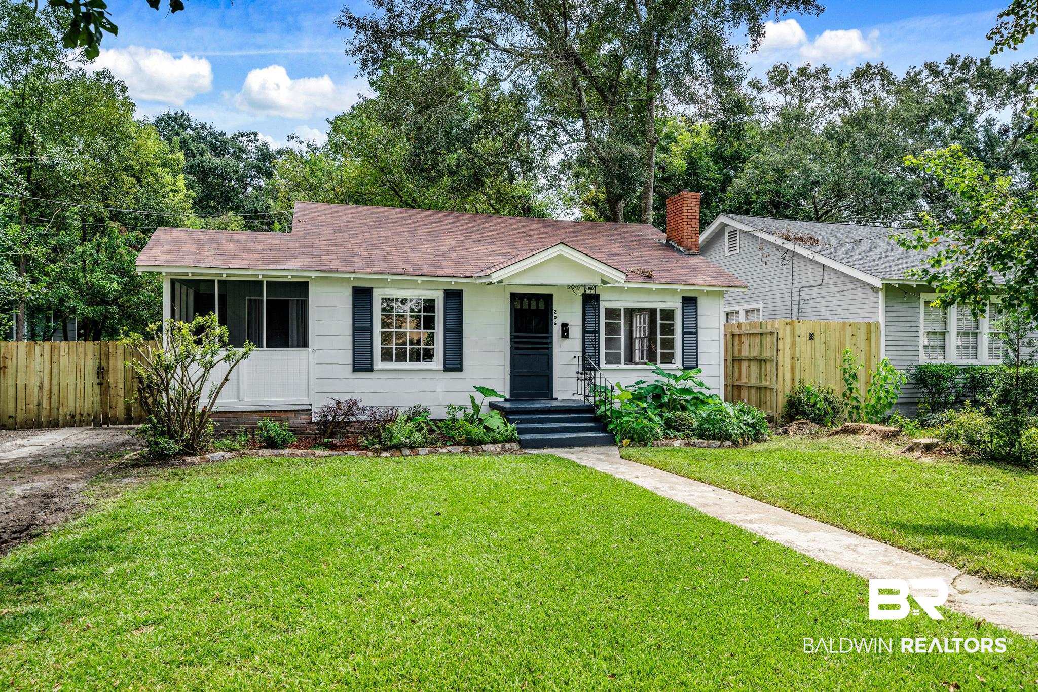 206 Hazel Street Mobile, AL 36607 - Photo 3 of 25