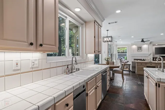 $978,500 | 4583 Pine Valley Circle, Stockton, CA 95219