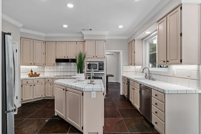 $978,500 | 4583 Pine Valley Circle, Stockton, CA 95219