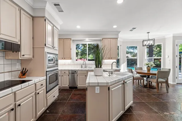 $978,500 | 4583 Pine Valley Circle, Stockton, CA 95219