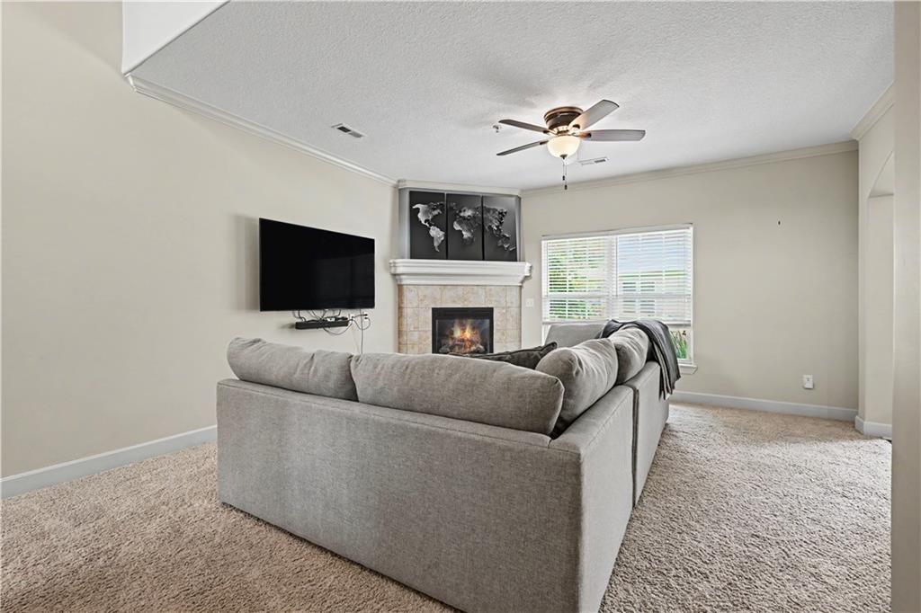8928 Inkster Street Lenexa, KS 66227 - Photo 6 of 31