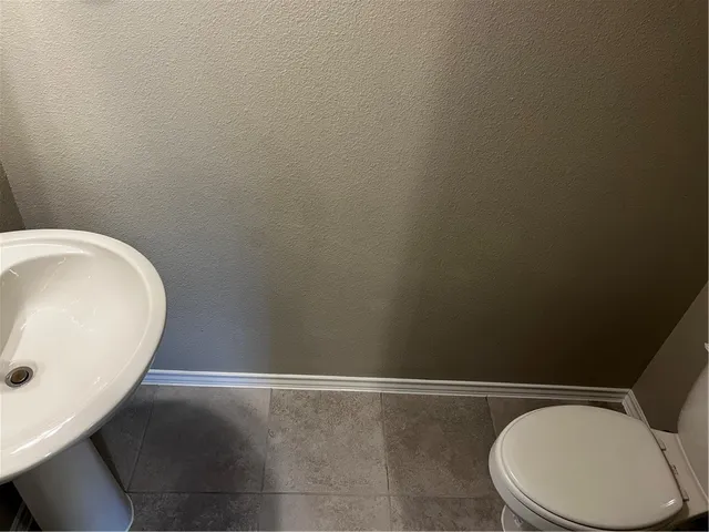 en empty room with windows