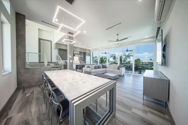 $3,995,000 | 118 East Avenue East, Marathon, FL 33050