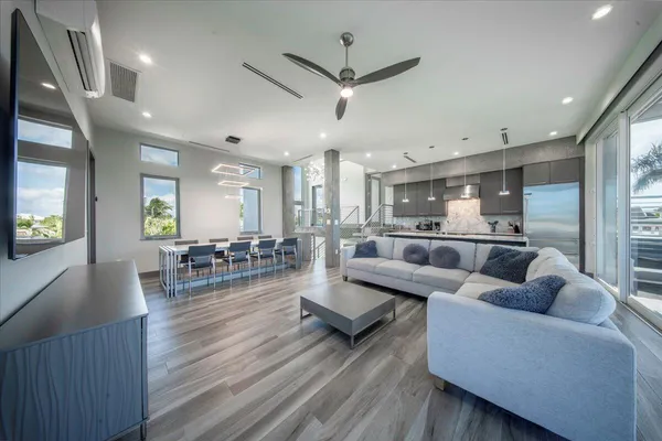 $3,690,000 | 118 Avenue East, Marathon, FL 33050