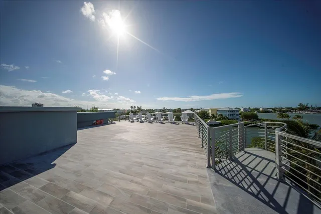 $3,995,000 | 118 East Avenue East, Marathon, FL 33050
