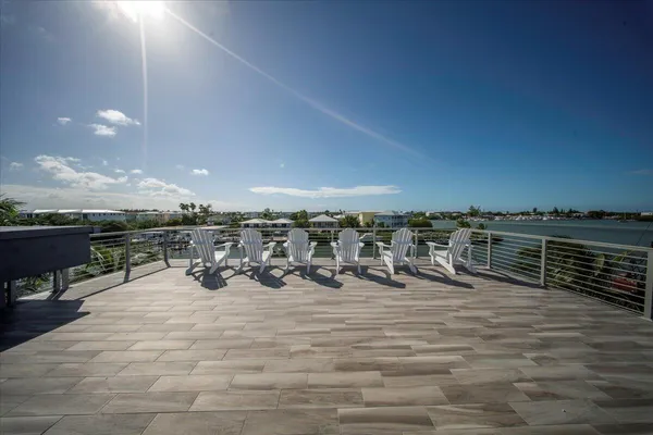 $3,690,000 | 118 Avenue East, Marathon, FL 33050