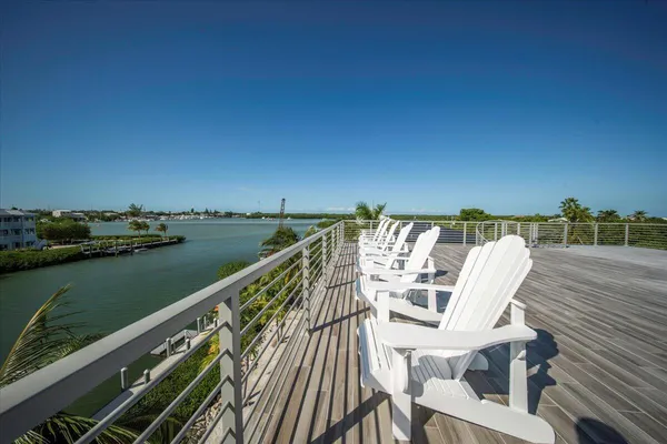 $3,690,000 | 118 Avenue East, Marathon, FL 33050