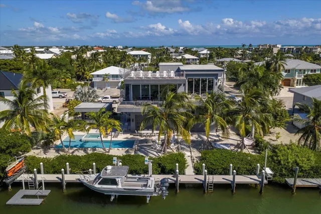 $3,995,000 | 118 East Avenue East, Marathon, FL 33050