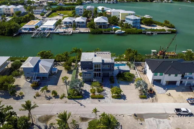$3,995,000 | 118 East Avenue East, Marathon, FL 33050