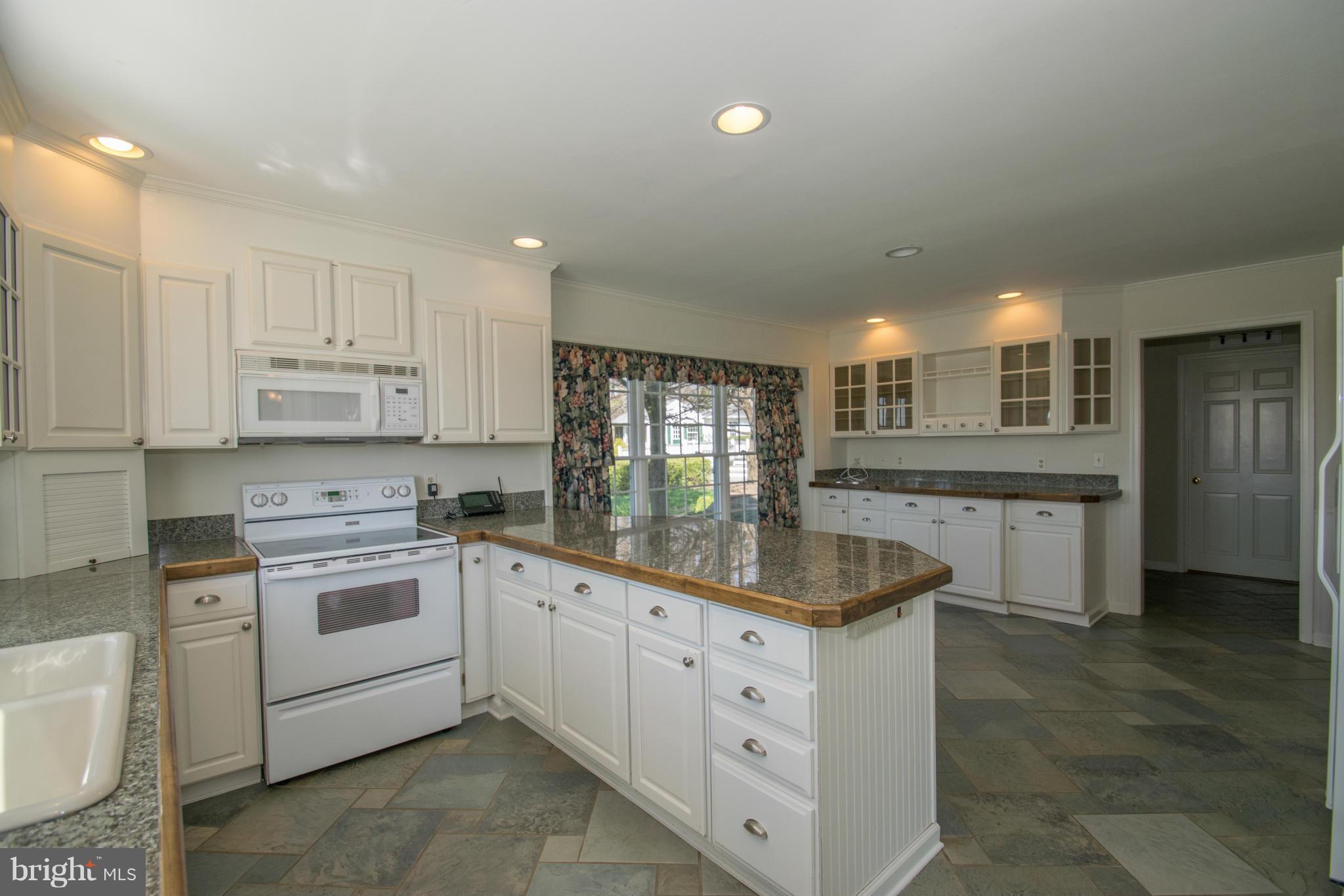 5238 Buttermilk Road Pylesville, MD 21132 - Photo 6 of 30 Kitchen