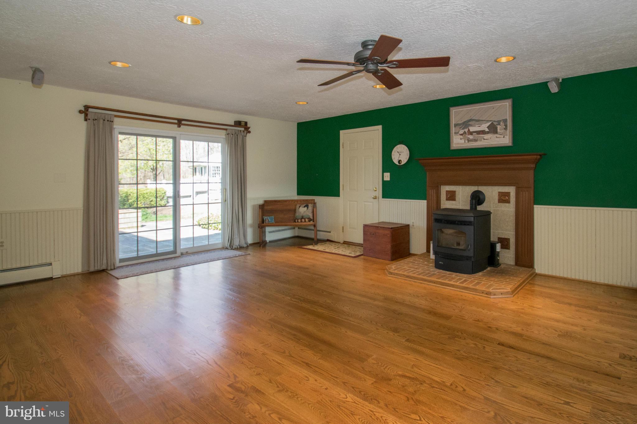 5238 Buttermilk Road Pylesville, MD 21132 - Photo 9 of 30 Family Room