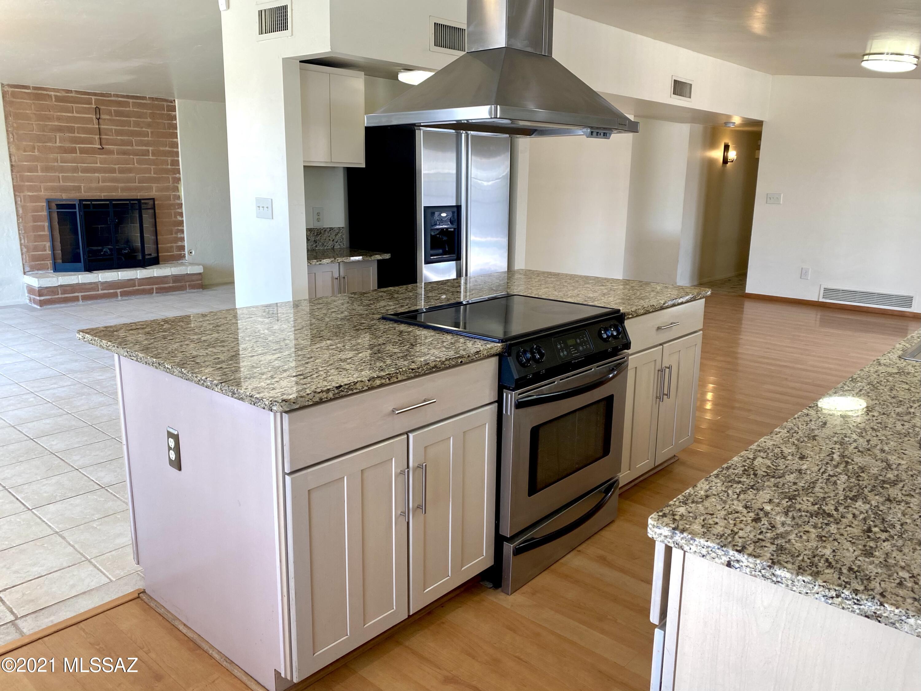 1751 East Orange Grove Road Tucson, AZ 85718 - Photo 5 of 40