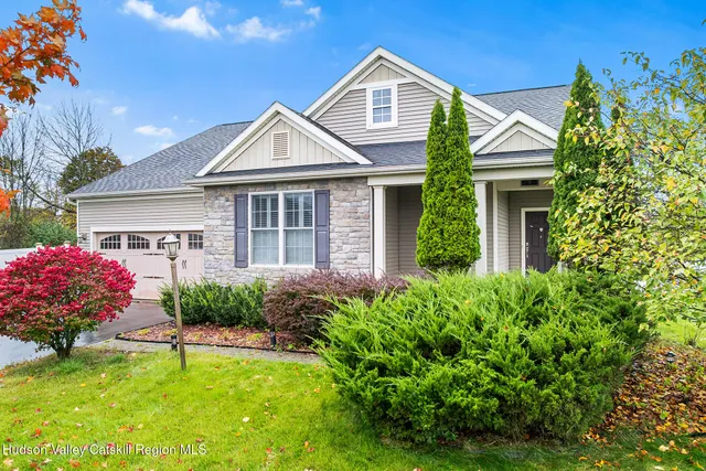 $599,000 | 5 Matthews Court, Cohoes, NY 12047