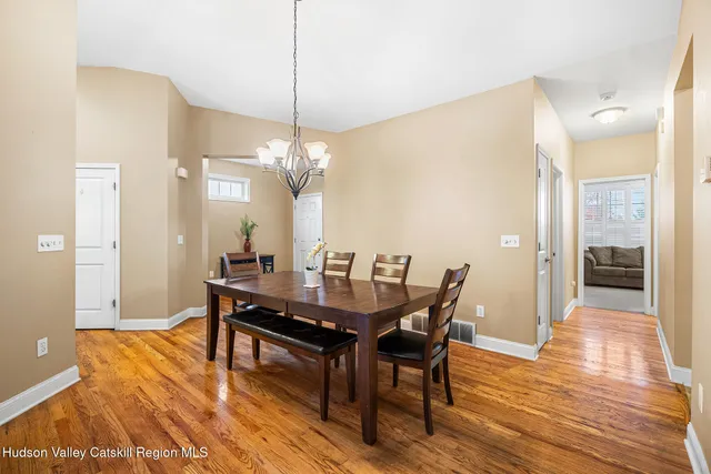 $599,000 | 5 Matthews Court, Cohoes, NY 12047