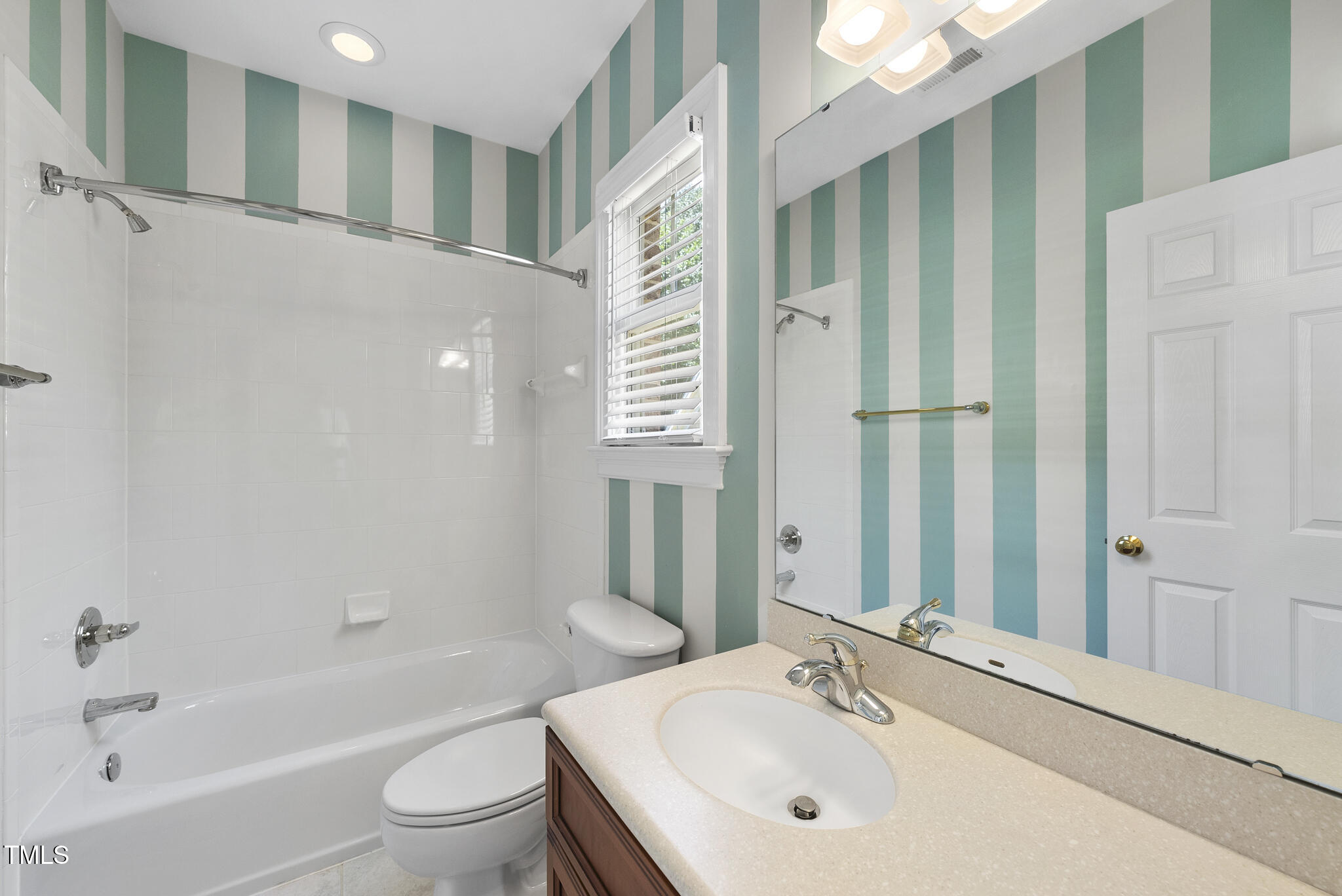 12257 Beestone Lane Raleigh, NC 27614 - Photo 32 of 59 DSC04869