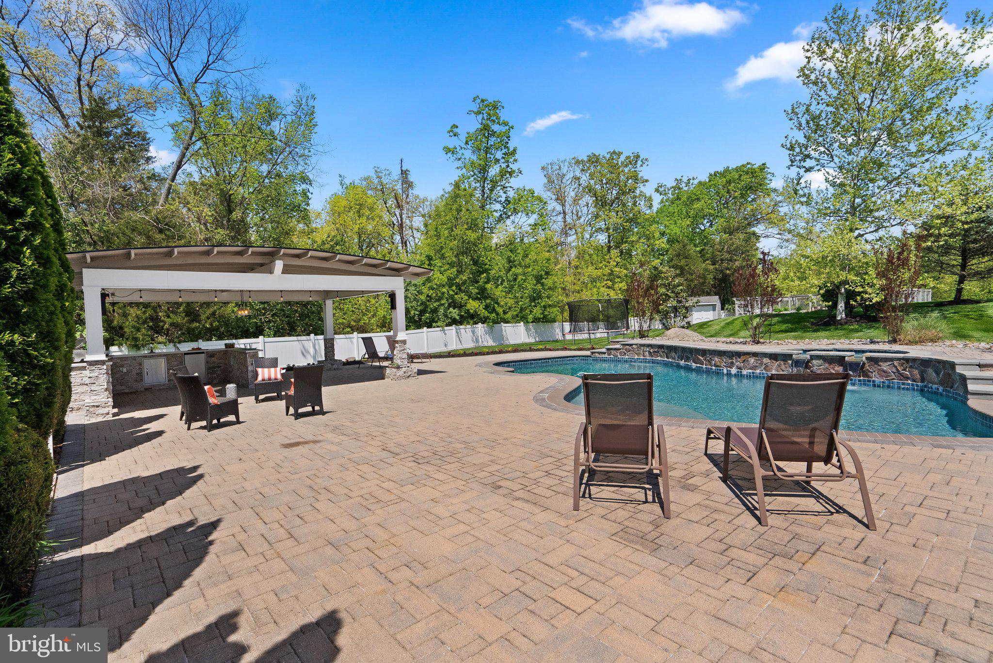 25884 Spring Farm Circle Chantilly, VA 20152 - Photo 35 of 47 Gallery Image 35