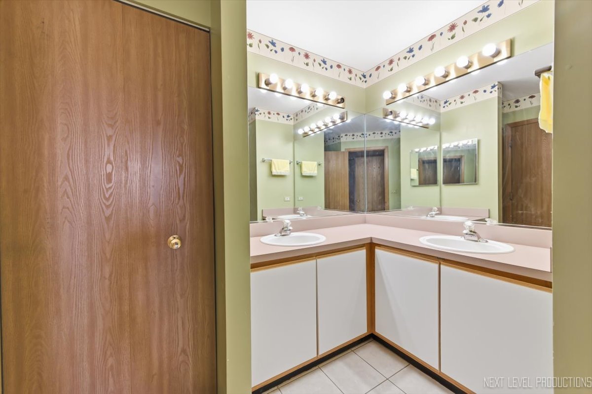 1334 Coldspring Road, Unit 1334 Carol Stream, IL 60188 - Photo 17 of 24