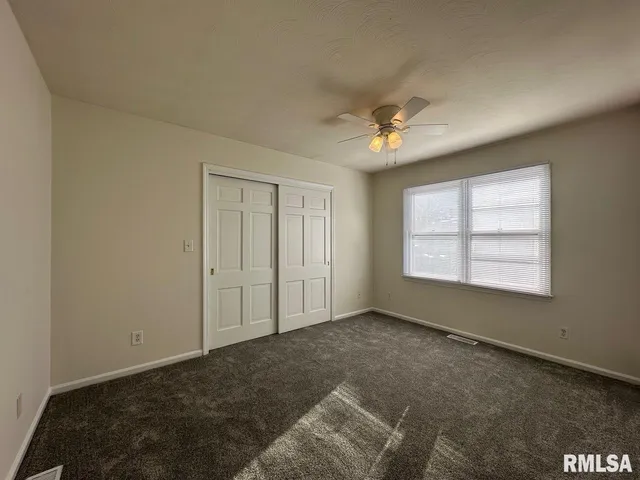 $1,450 | 2403 Lynnhaven Drive, Springfield, IL 62704