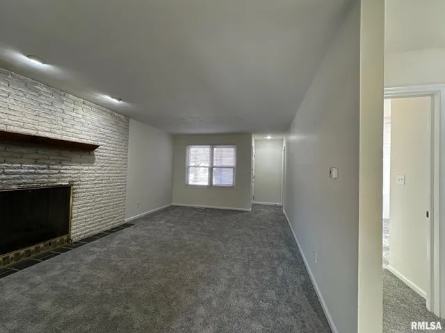 $1,450 | 2403 Lynnhaven Drive, Springfield, IL 62704