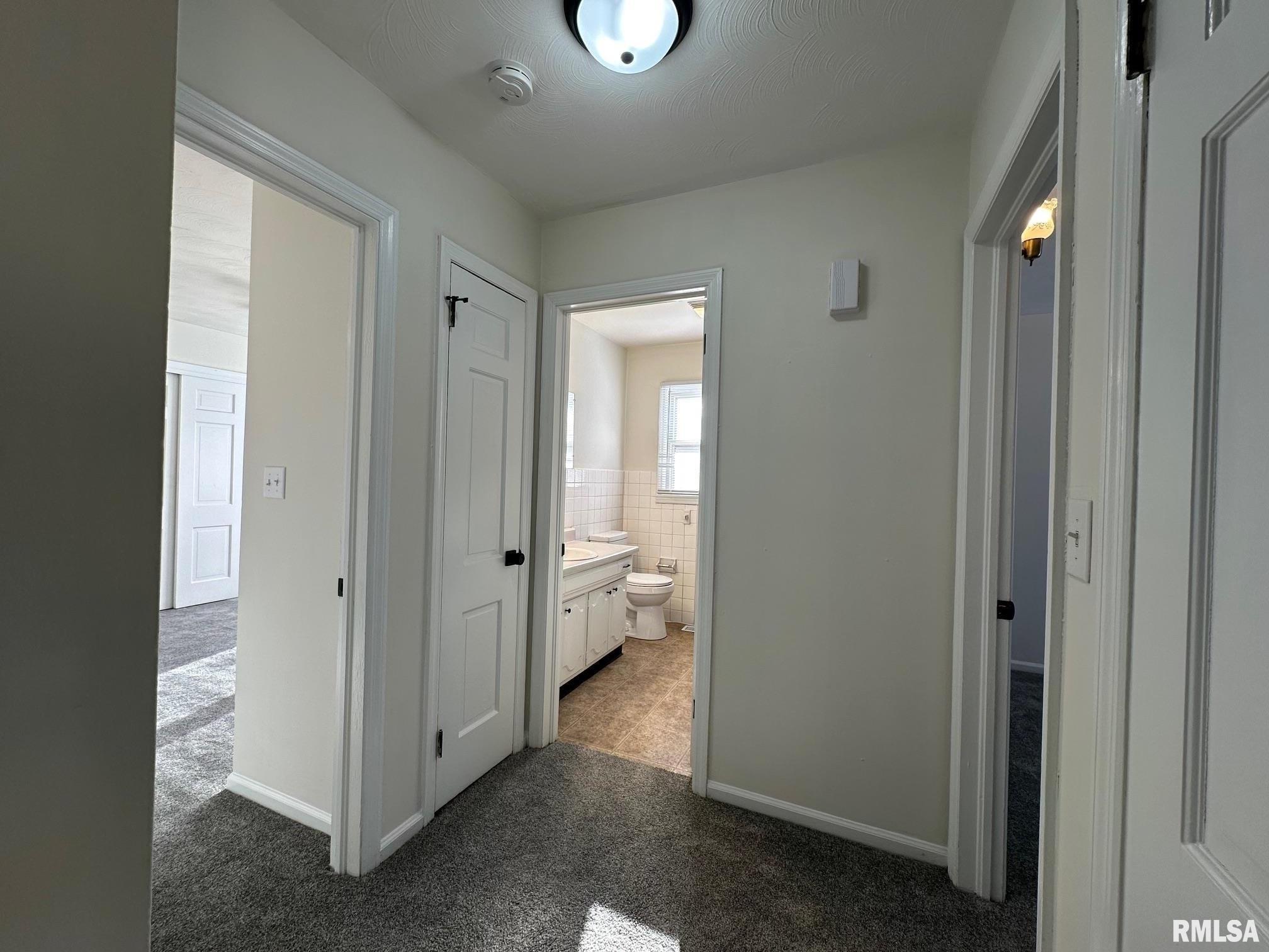 2403 Lynnhaven Drive Springfield, IL 62704 - Photo 9 of 18