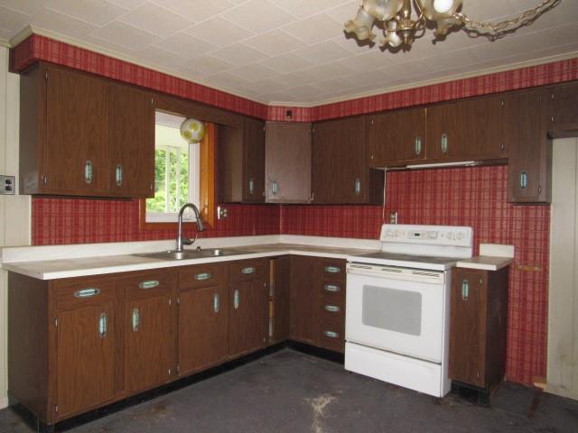 421 1st Street Chestnut Ridge, PA 15422 - Photo 10 of 31