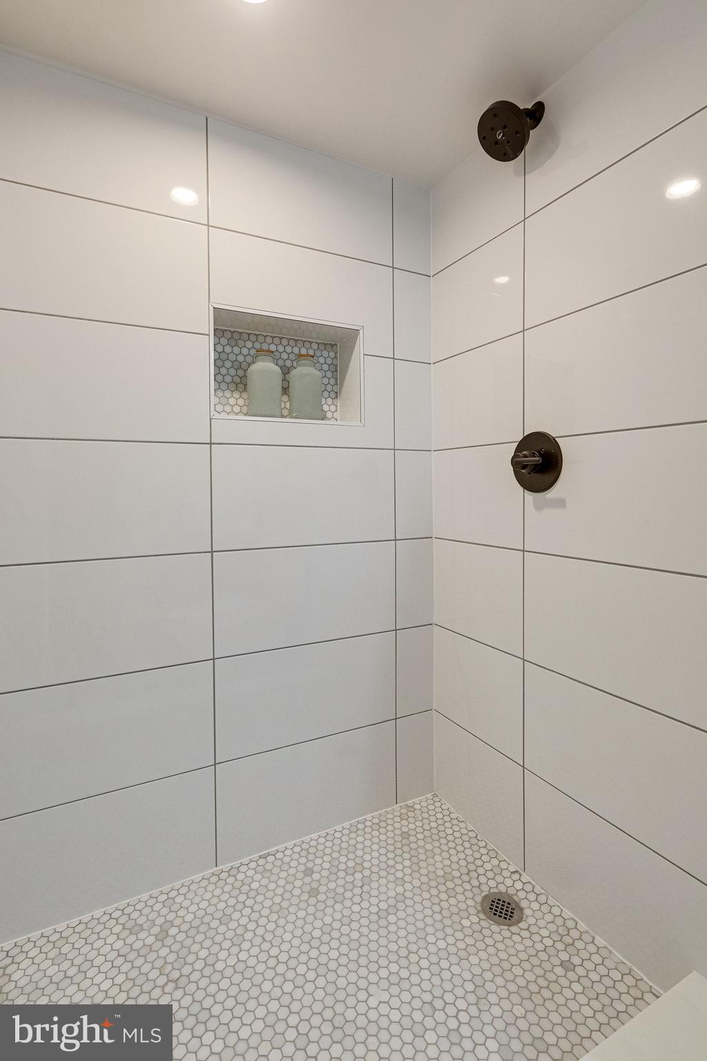 1258 Columbia Road Northwest, Unit 1 Washington, DC 20009 - Photo 34 of 61