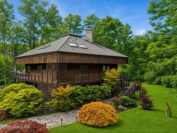 $1,775,000 | 198 East Middle Patent Road, Greenwich, CT 06831