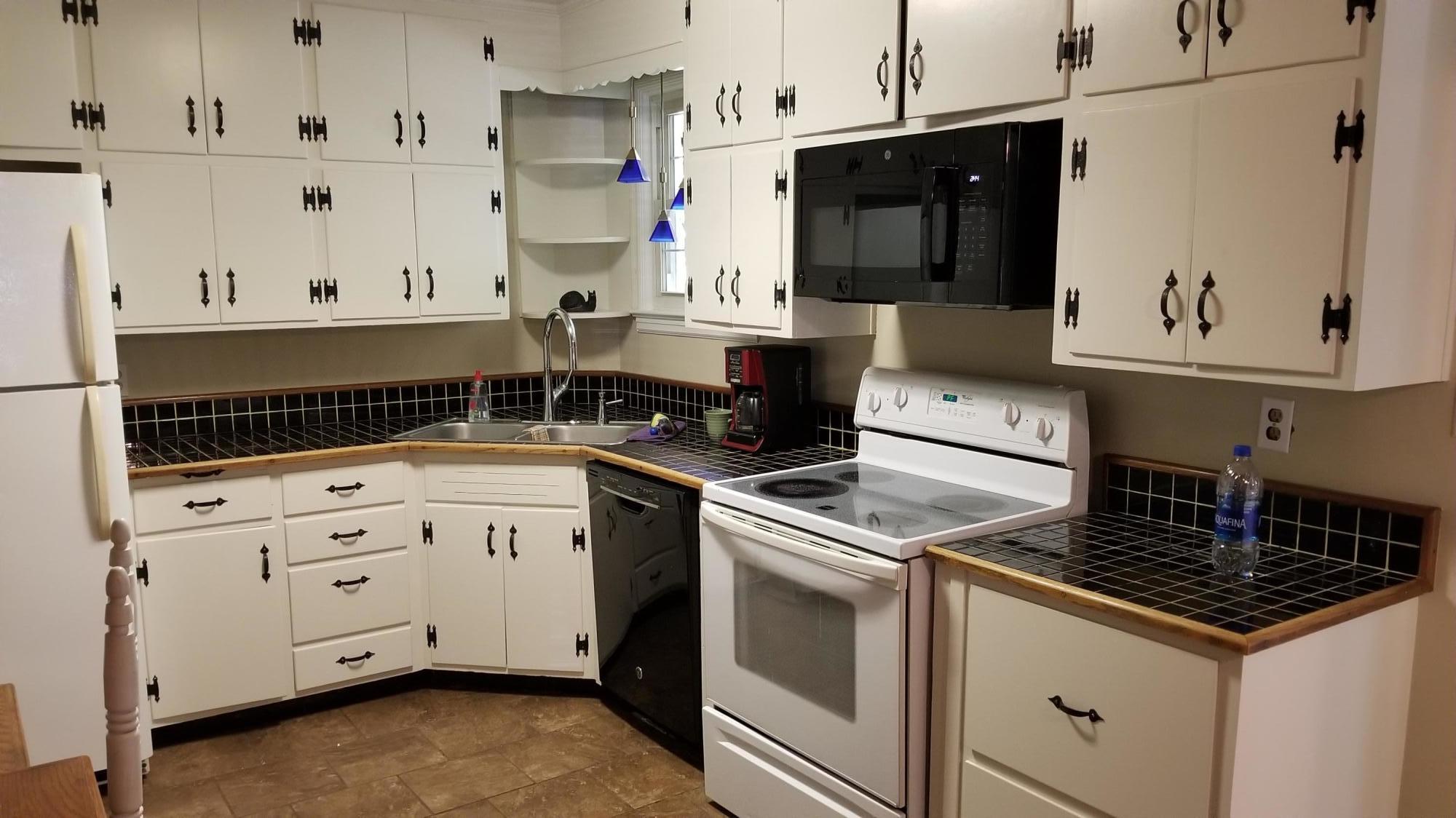 3538 Retreat Road Boones Mill, VA 24065 - Photo 5 of 41 5 Kitchen (2)
