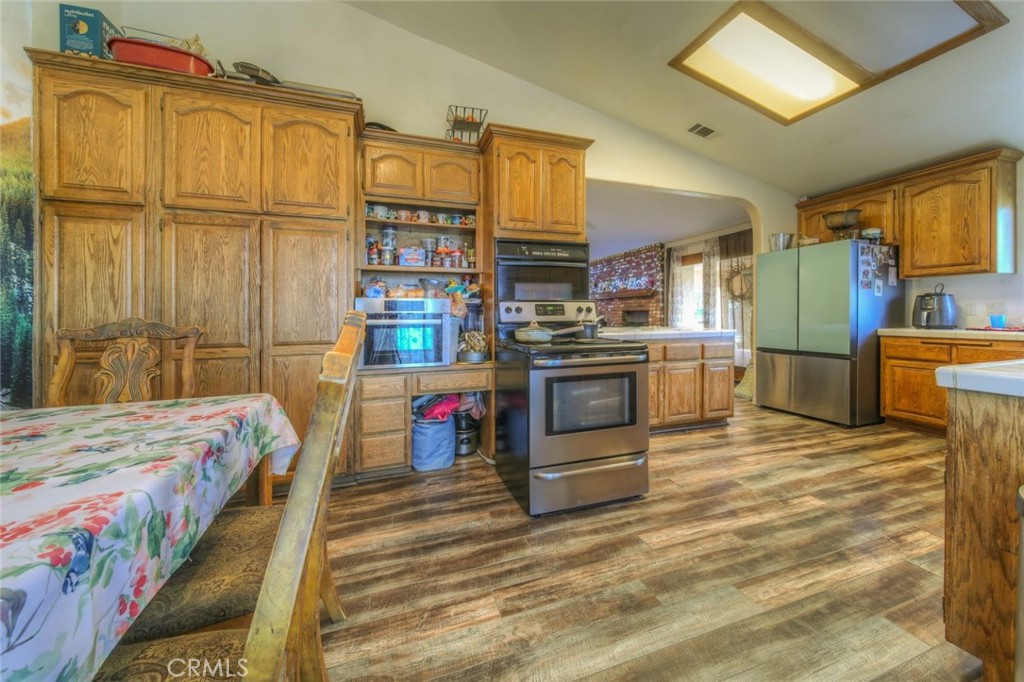 57775 Bailey Road Anza, CA 92539 - Photo 15 of 55 a bedroom with bed and washing machine