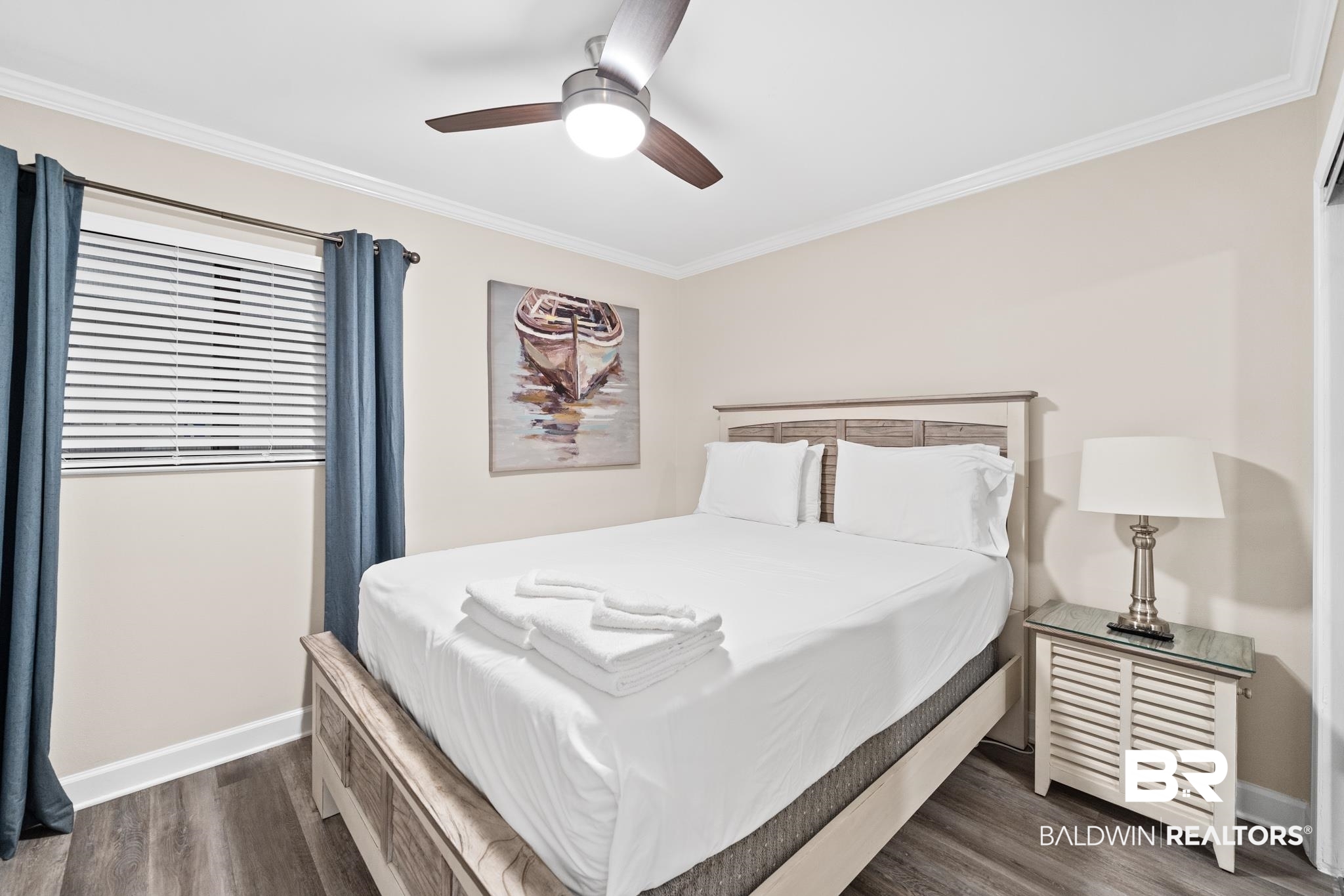 400 Plantation Road, Unit 2213 Gulf Shores, AL 36542 - Photo 14 of 27 Guest room