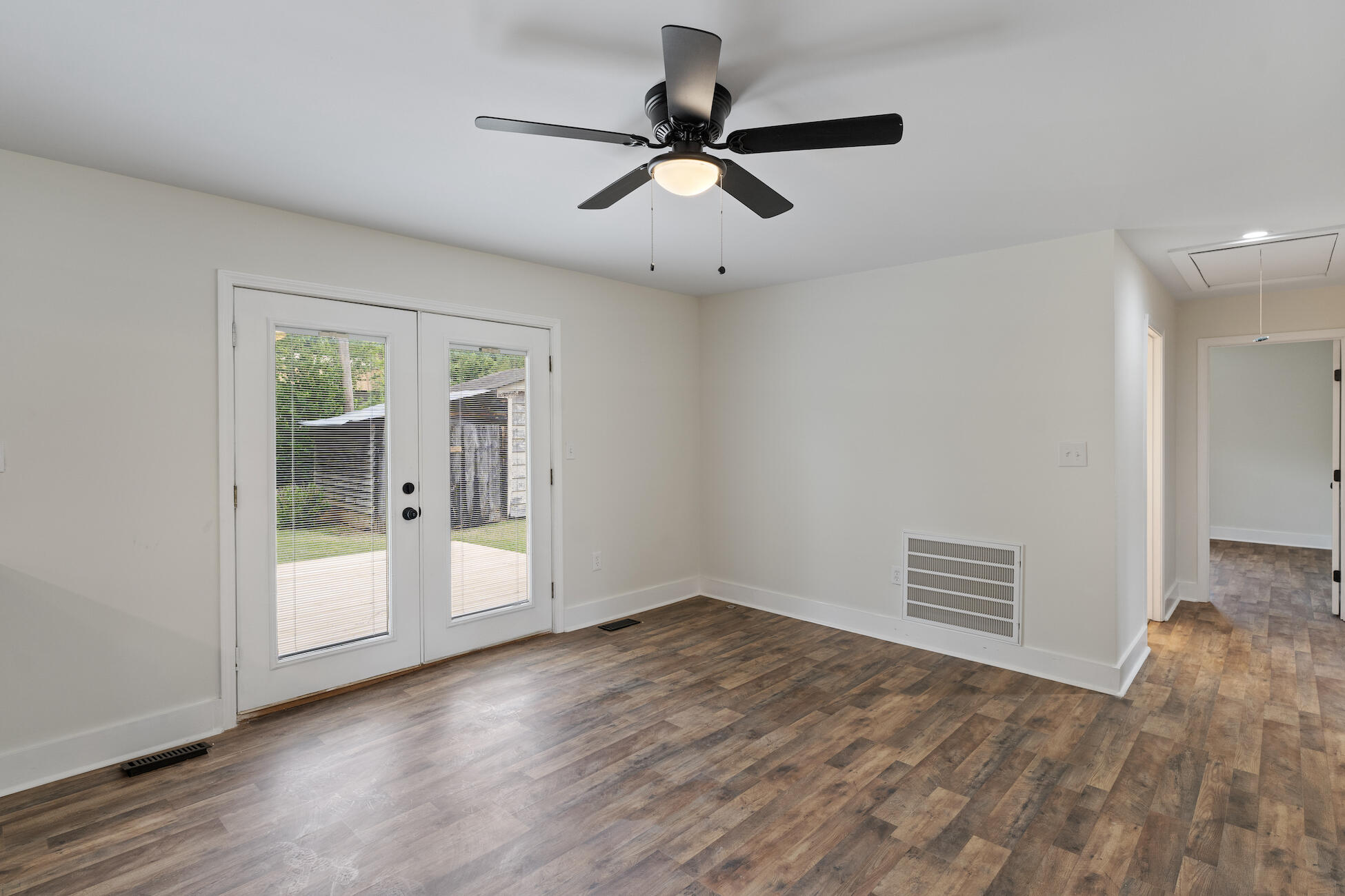 103 Ruth Drive Easley, SC 29640 - Photo 14 of 25 11