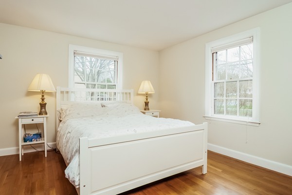 11 Chase Road Waltham, MA 02452 - Photo 5 of 12 Gallery Image 5