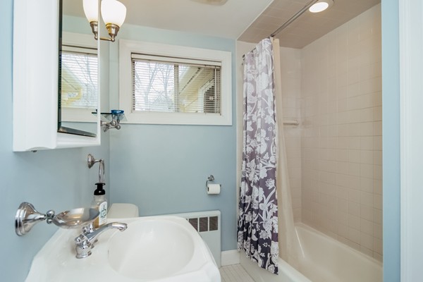 11 Chase Road Waltham, MA 02452 - Photo 7 of 12 Gallery Image 7