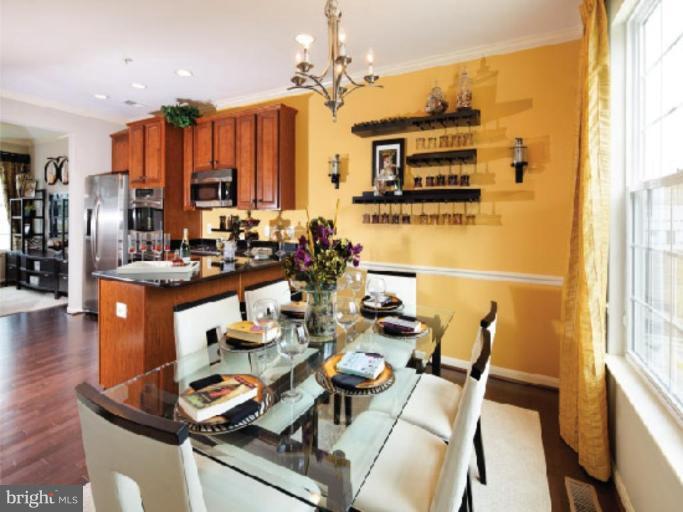 23056 Meadow Mist Road, Unit 22 Clarksburg, MD 20871 - Photo 3 of 10 Kitchen/Dining Room