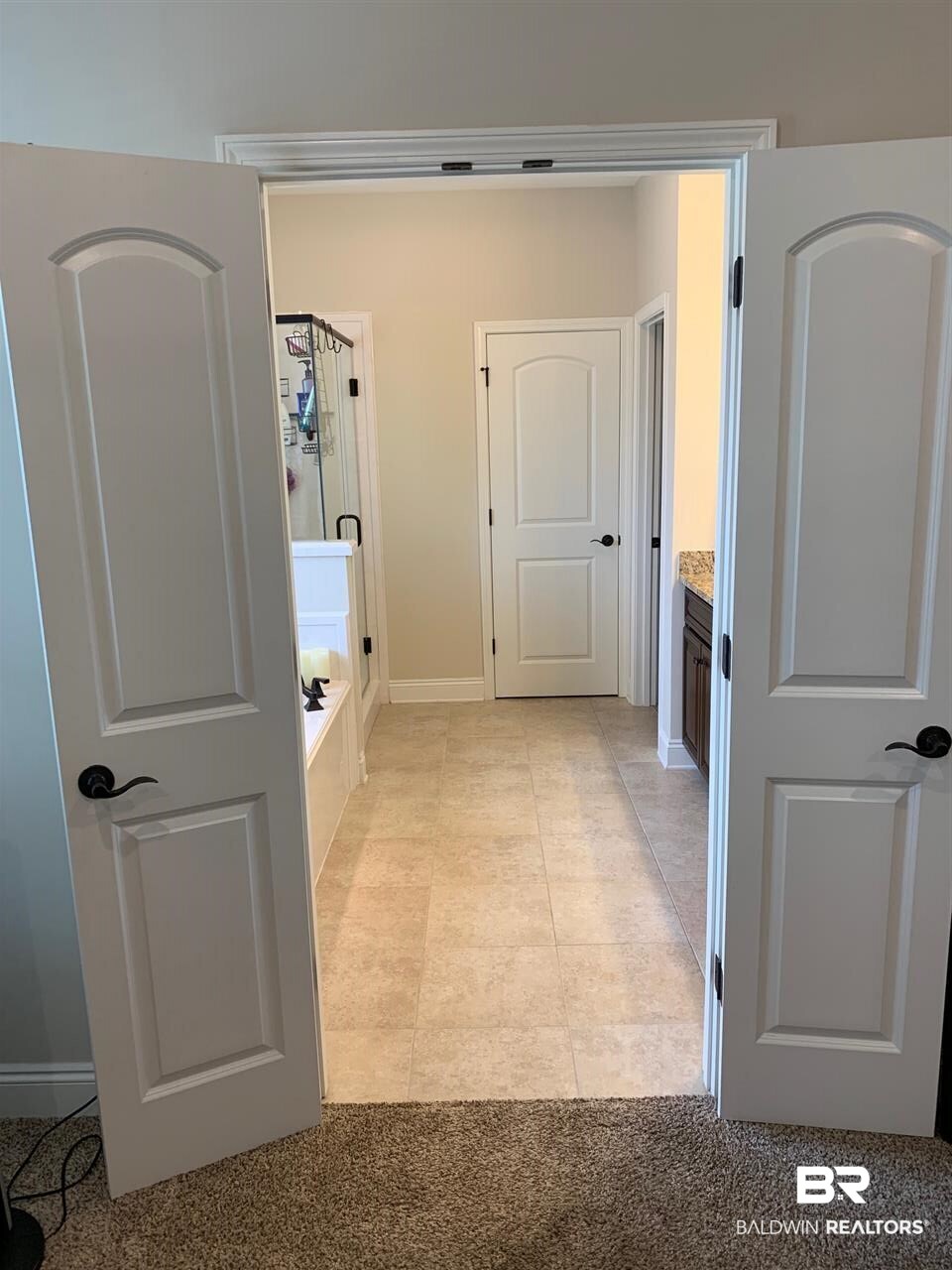 6154 Louise Place West Mobile, AL 36609 - Photo 11 of 25 Double Door Entryway for Master Bath