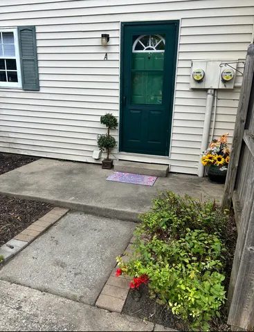 $109,900 | 610 South Duncan Road, Unit A, Champaign, IL 61821