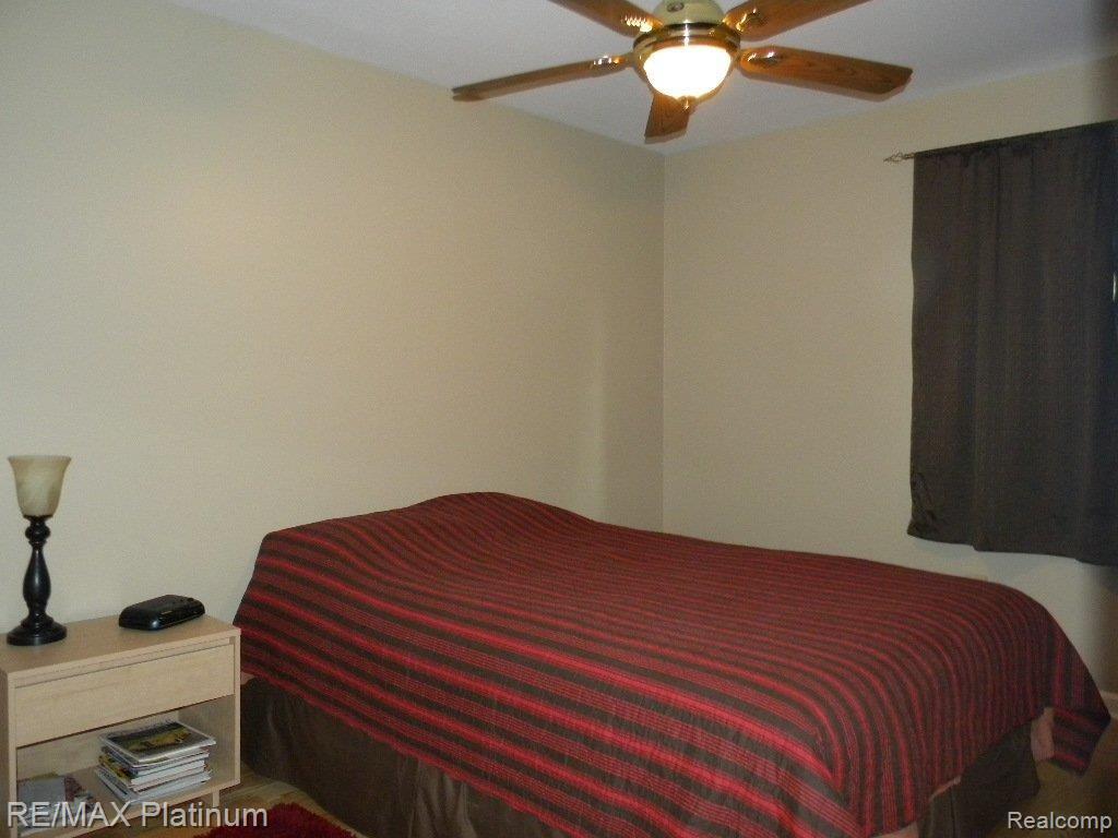 1613 Remsing Street Hartland, MI 48353 - Photo 15 of 24 MAster Bedroom