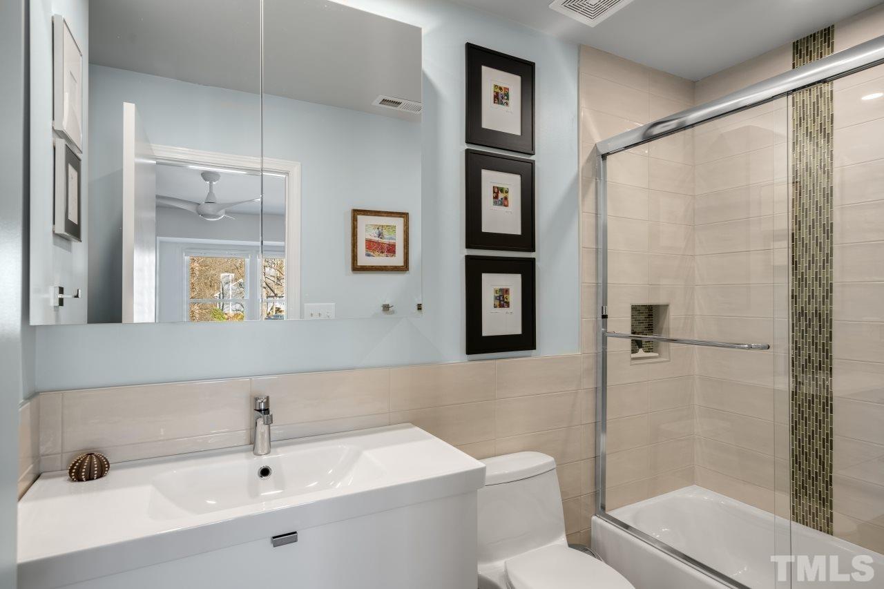 1403 Mapleside Court Raleigh, NC 27609 - Photo 23 of 29