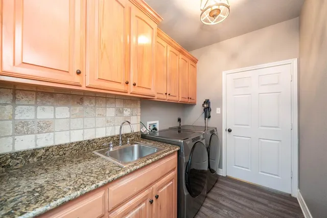 $637,000 | 110 Kayla Lane, Longview, TX 75602