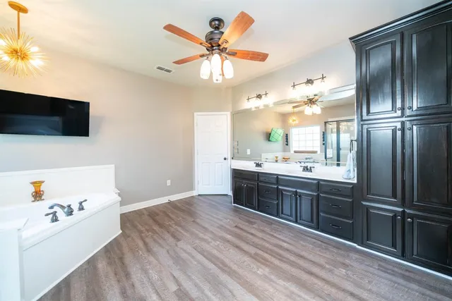 $637,000 | 110 Kayla Lane, Longview, TX 75602