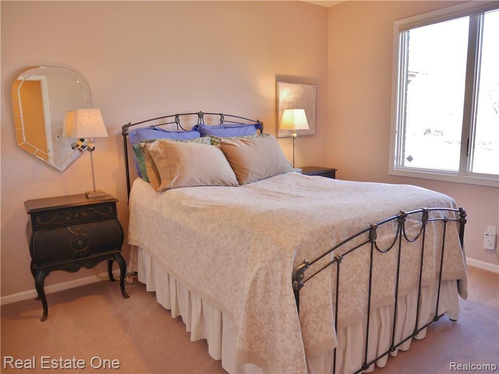 3540 Cascade Circle Rochester Hills, MI 48307 - Photo 14 of 19 Gallery Image 14
